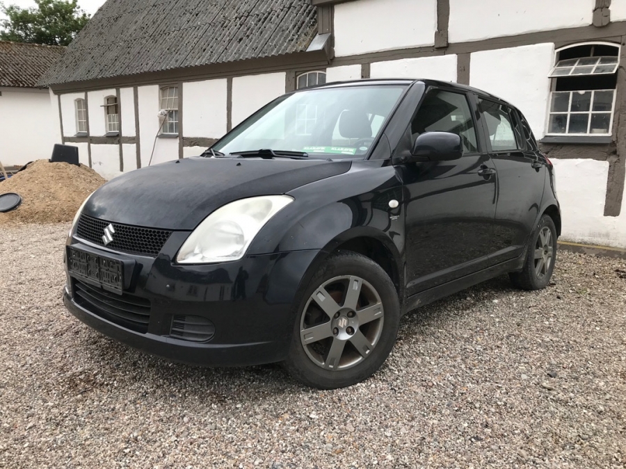 Suzuki Swift 4WD