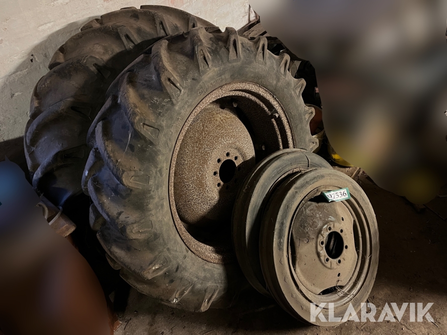 Traktordæk fra Grå MF - 4 styk