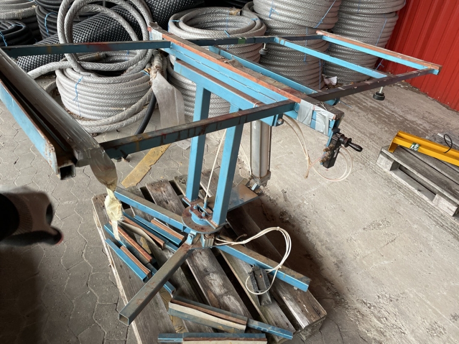 Løfter/vippe maskine