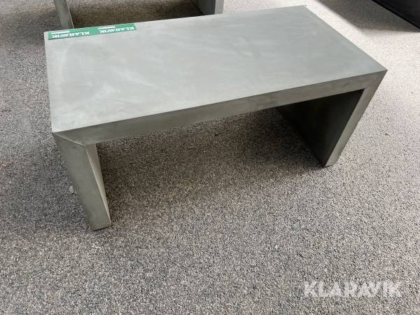Bord / bænk i beton