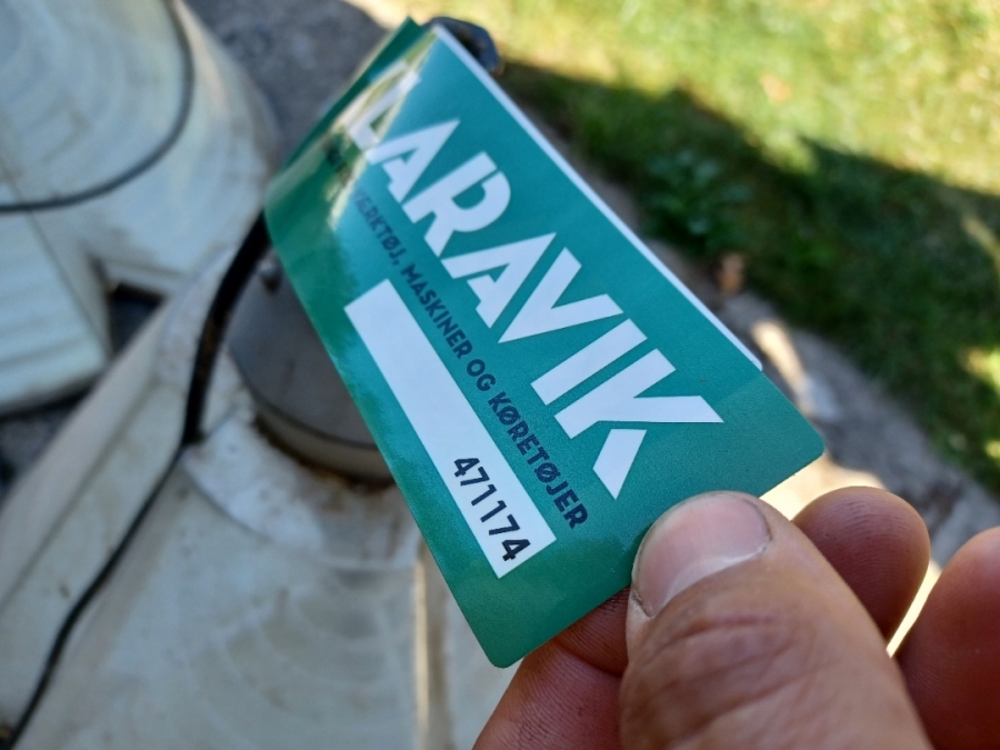 Klaravik Auktioner | Gadelamper