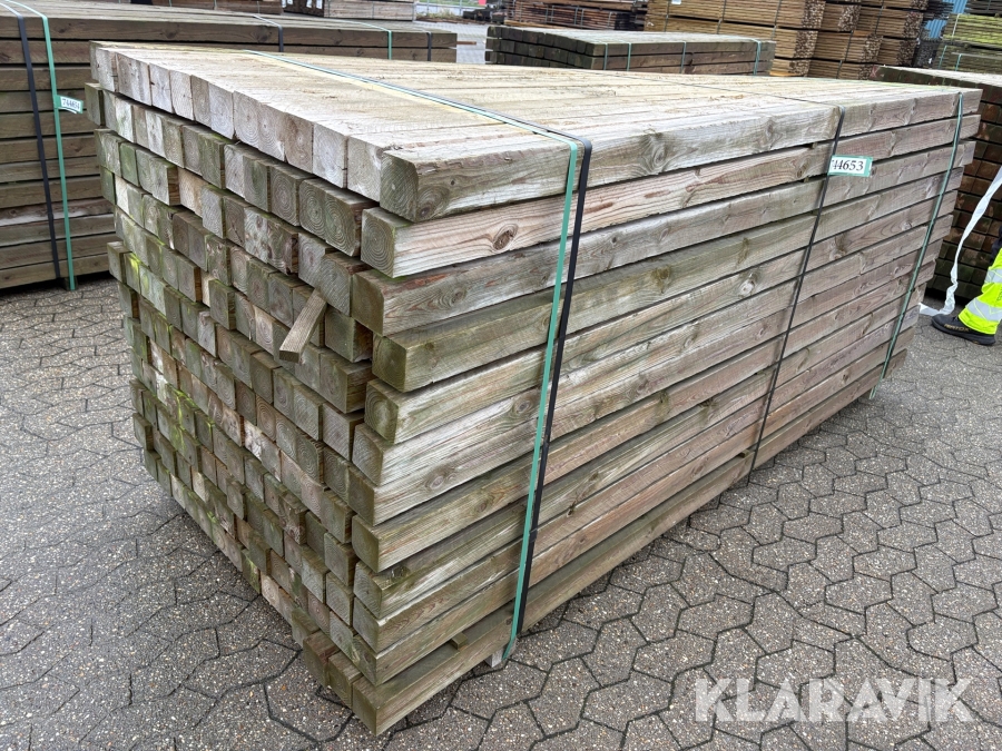 Trykimprægnerede stolper 168 styk