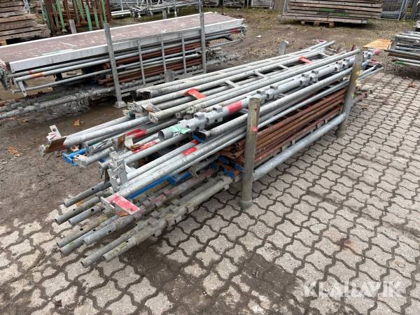 Assorteret stillads udstyr