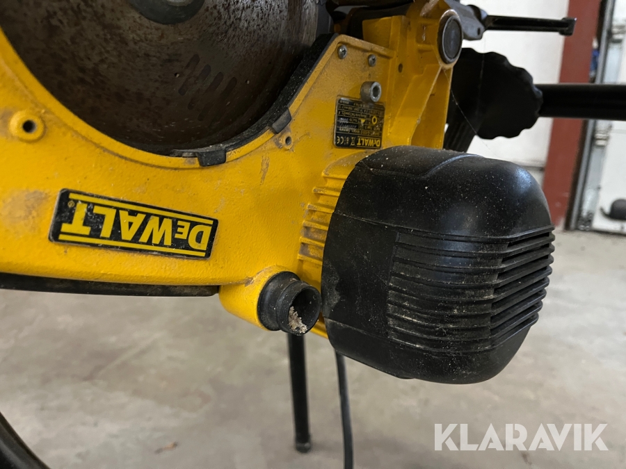 Bordrundsav DeWalt DW 743