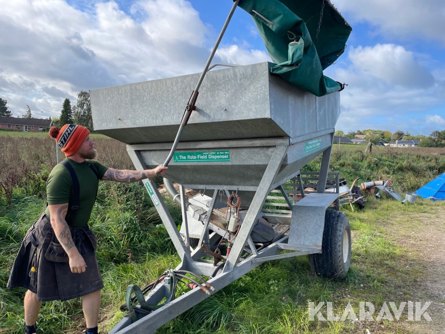 Mobil foderblander Peter Allen The Rota-Field Dispenser, Hol