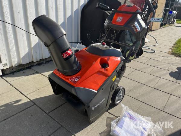 Sneslynge Husquarna ST 121E