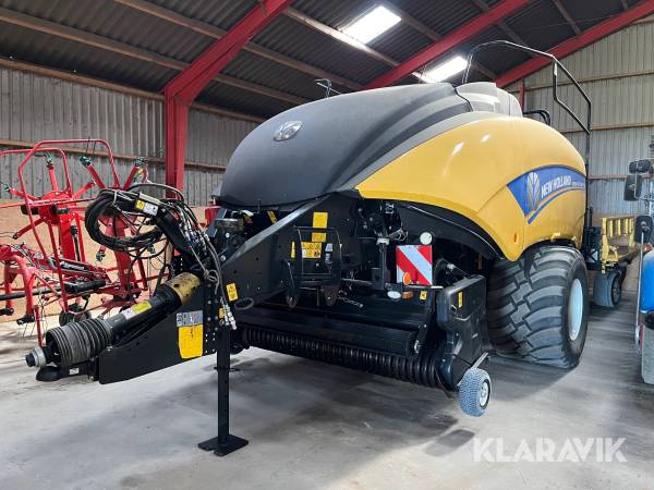 Ballepresser New Holland BigBaler 1290Plus med vogn