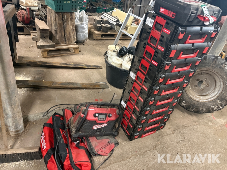 Tasker og kasser til værktøj