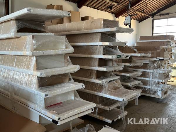 Bordplade med nedlimet bast Svane Hvid laminat 39 styk