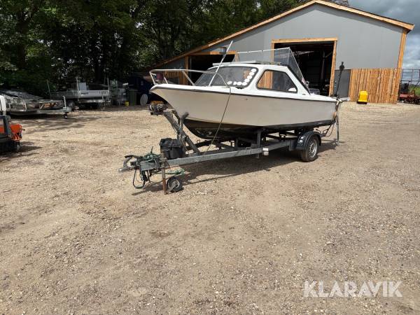 Båd med trailer