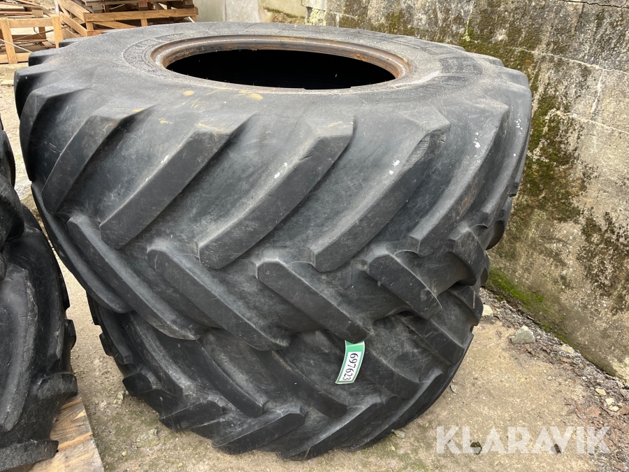 Traktordæk Michelin Axiobib 620/75R30 - 2 styk