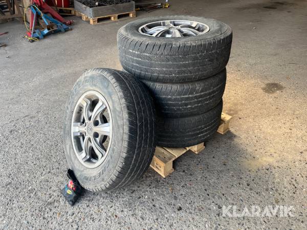 Dæk med fælge Toyota 17" Michellin cross terrain