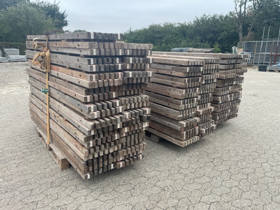 Klaravik Auktioner | Treller