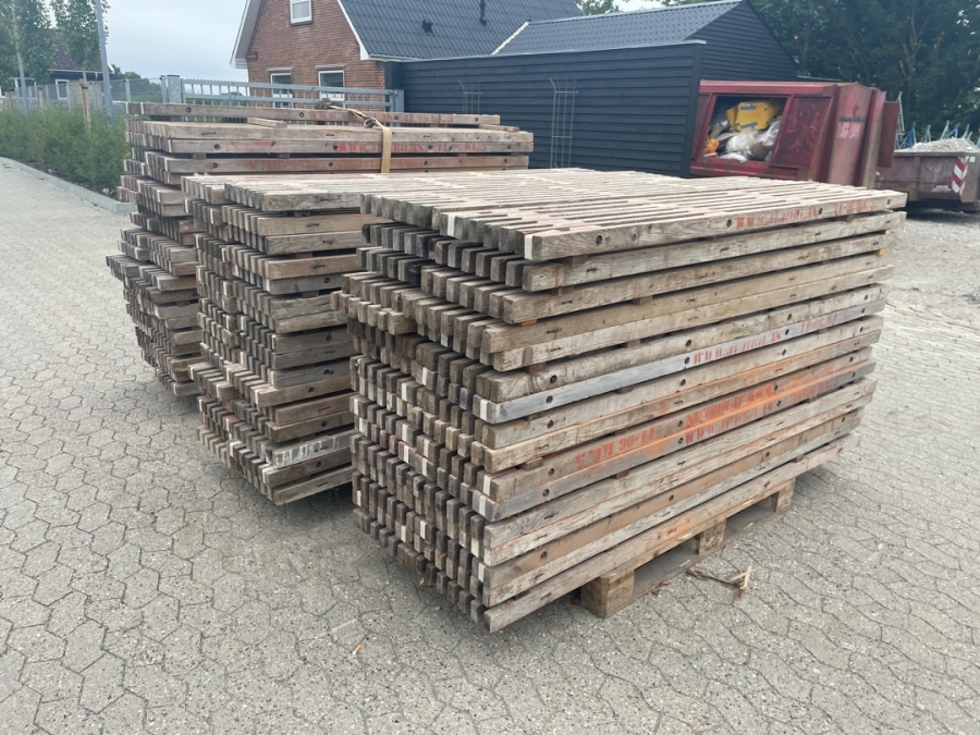 Klaravik Auktioner | Treller