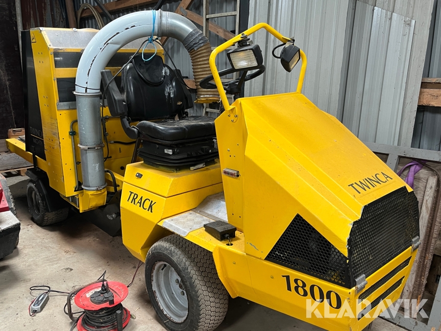 Halmsnitter og -udlægger Teinca Mighty Track 1800