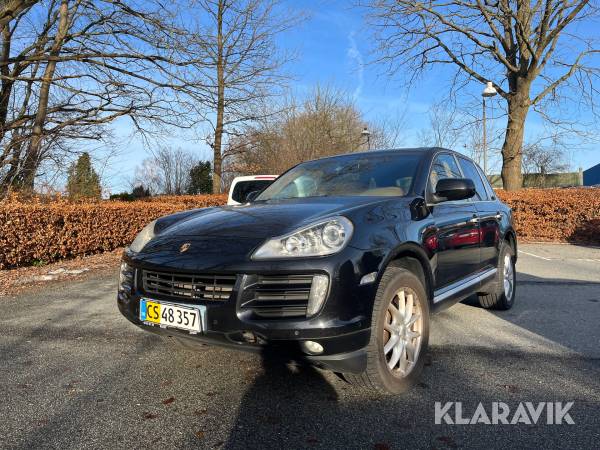 Porsche Cayenne v8