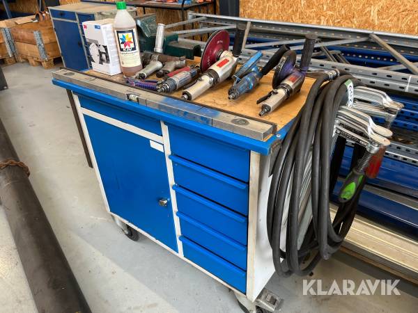 Værkstedvogn med udstyr