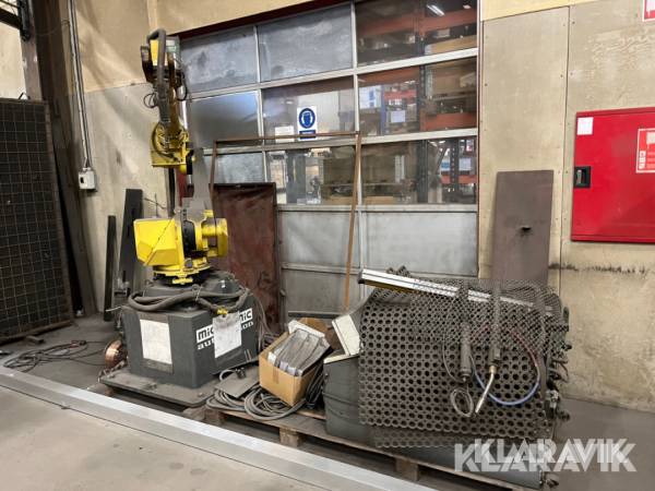Svejserobot Fanuc/Magatronic, Sikkerheds Hegn og 2 styk manipulator