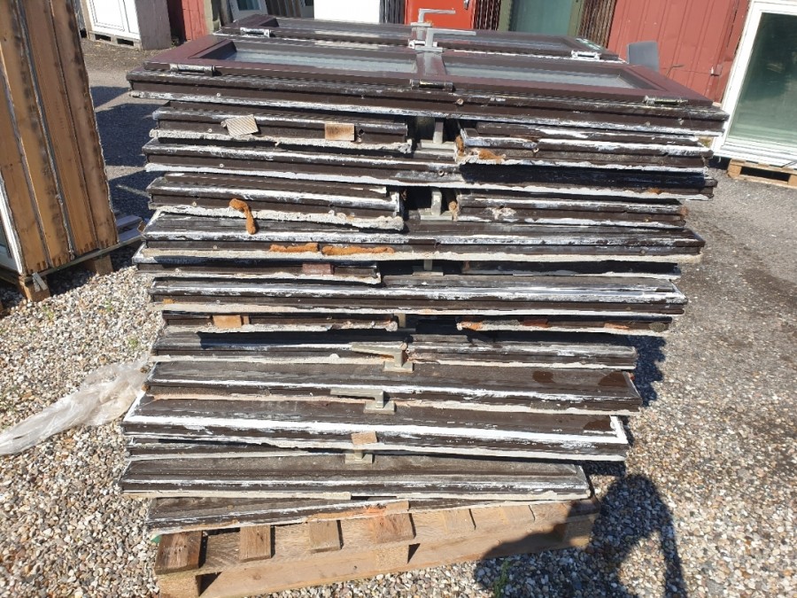 Kældervinduer ( 34 stk / 119 x 50.2 x 5 )
