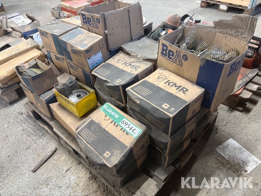 Lot: søm til sømpistol BeA Og KMR