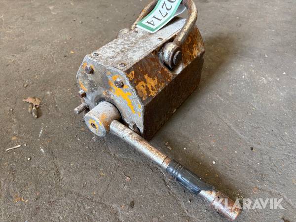 Magnet