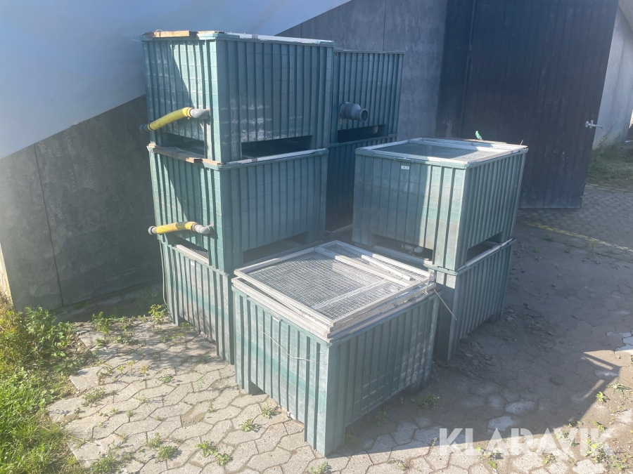 Fiskeopdrætskasser 9 kasser