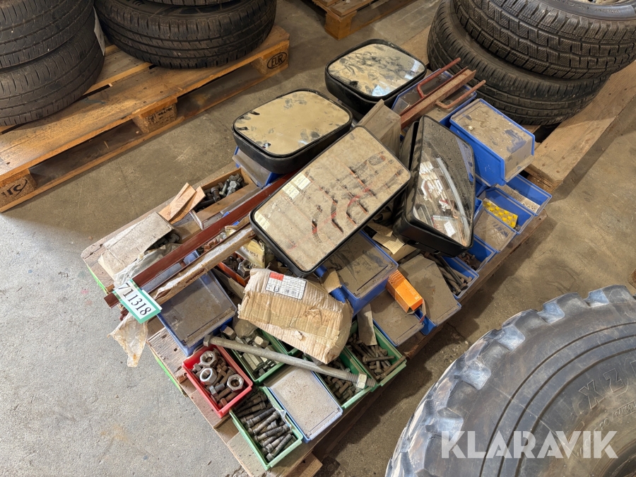 Assorterede bolte og spejle - 1 palle