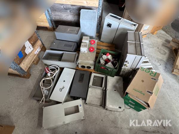 Blandet parti el-tavler og komponenter