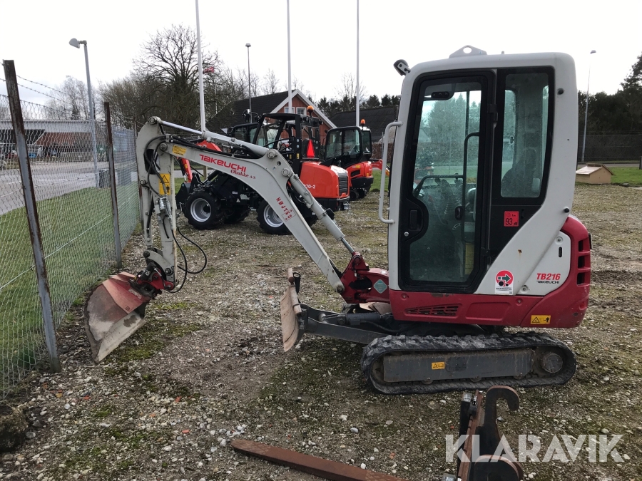 Minigraver Takeuchi TB216