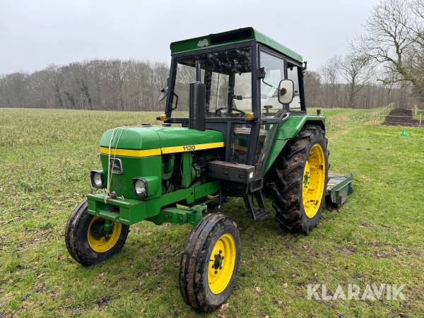 Traktor John Deere 1130