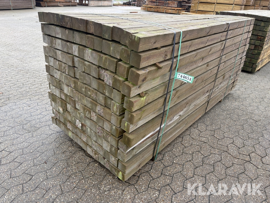 Trykimprægnerede stolper 168 styk