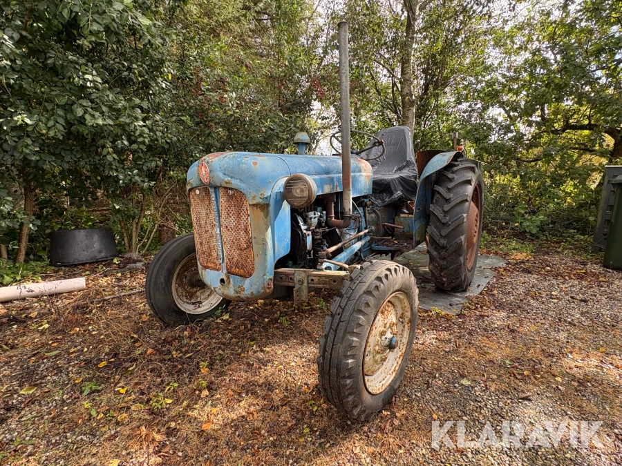 Traktor Fordson Dexta