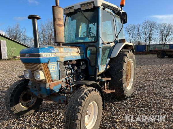 Traktor Ford 6610