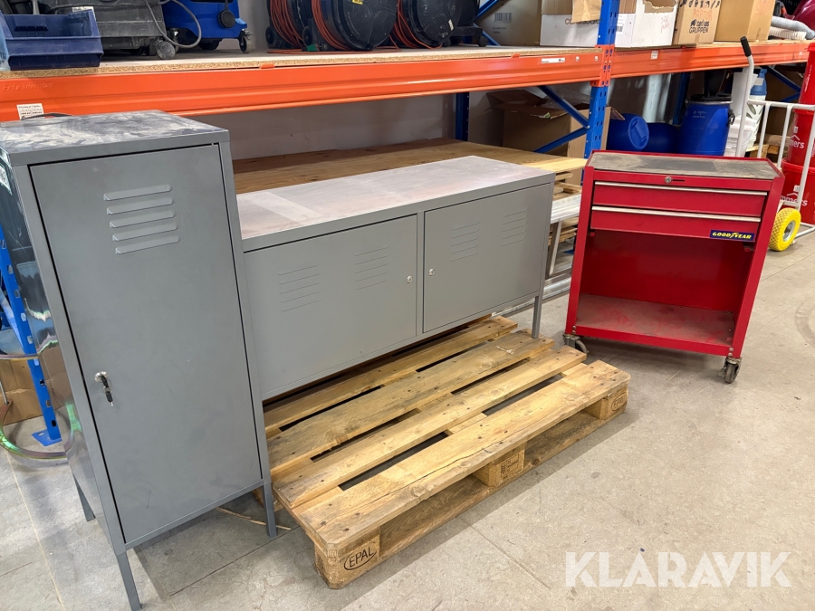 Skabe + værkstedsskab