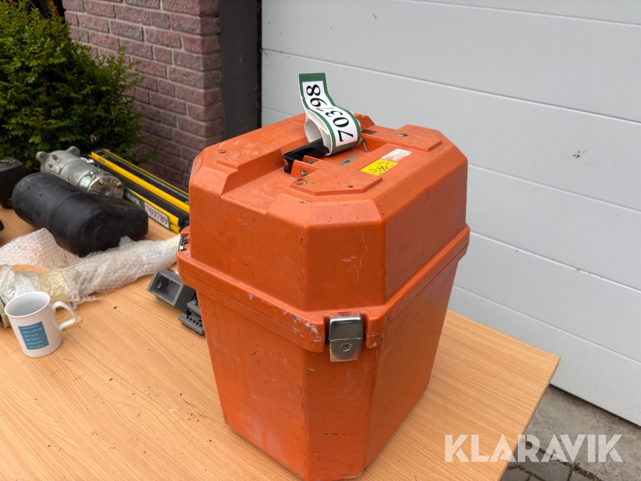 Landmåler Leica TC1100