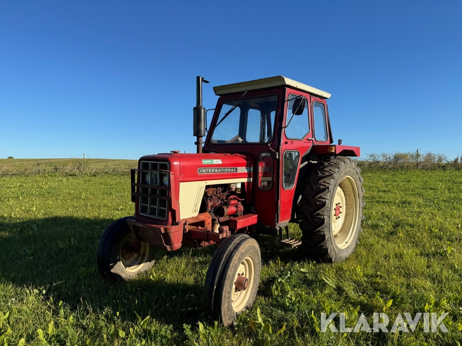 Veteran traktor IH 474