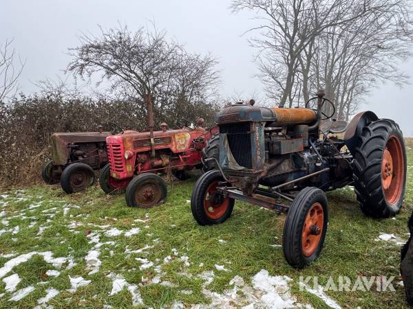 Veterantraktorer Fordson International og Bukh 3 styk