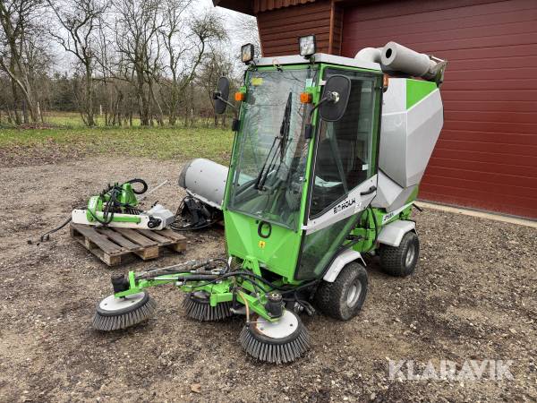 Redskabsbærer Egholm 2100 V2 med redskaber