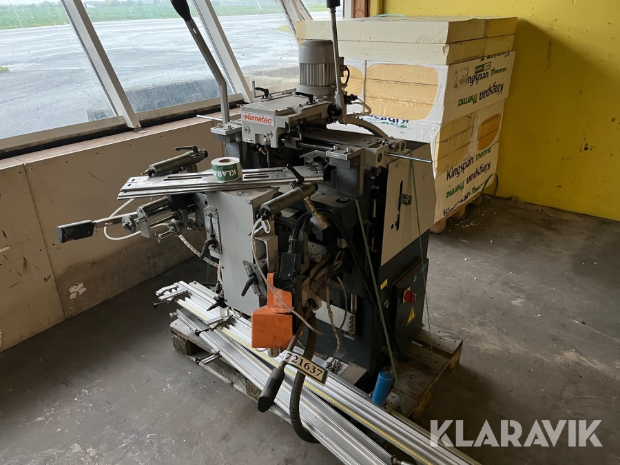 3 spindlet fræsemaskine Elumatic KF178