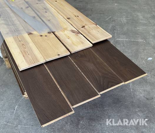 Plankegulv i egetræ. Varmebehandlet, naturlak. Wiking Gulve -2.sort. 28,1 m2