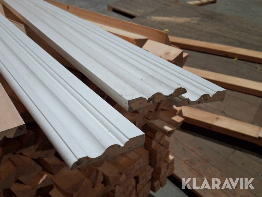 Dør Indfatninger hvide ca 95-100 styk