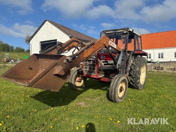 Traktor International 384