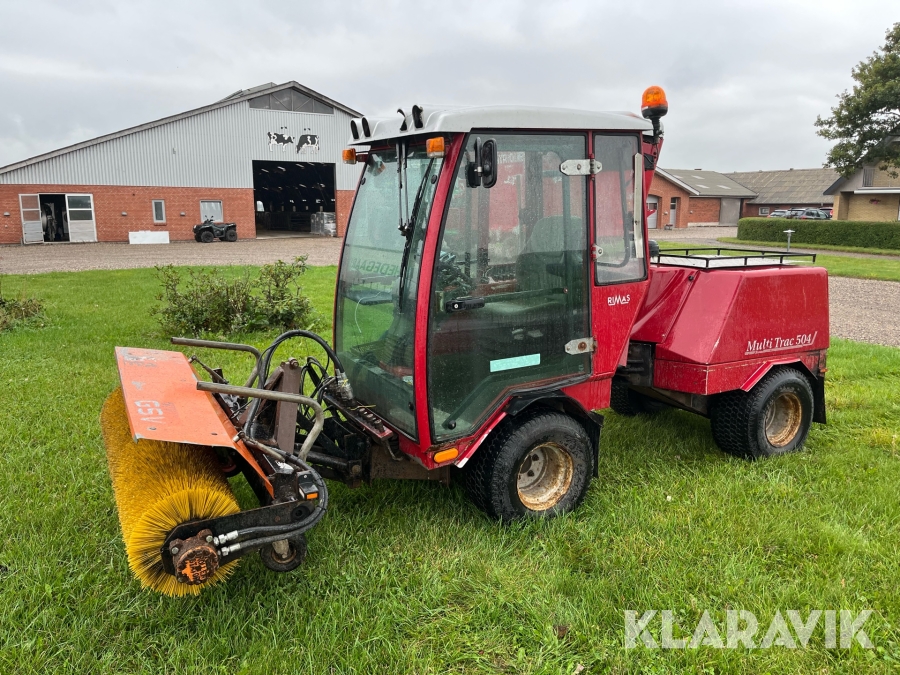 Redskabsbærer Rimas Multi Trac 504 med kost og klipper