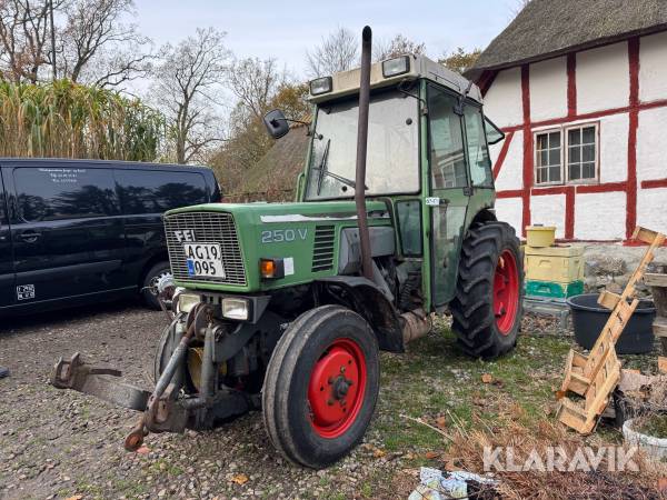 Traktor Fendt Farmer 250 V