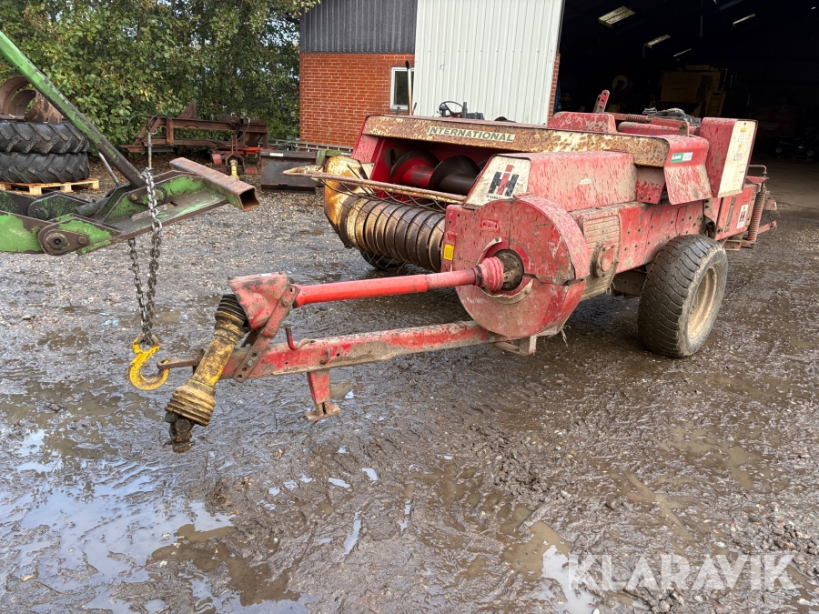 Mini Big presser International 440T