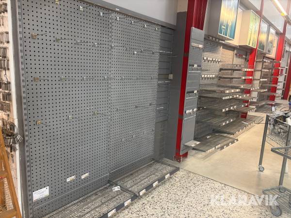 Butiksinventar til væg - 23 fag i alt