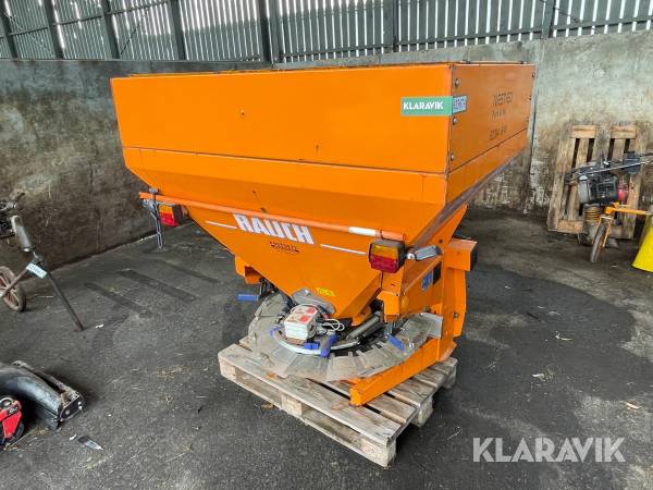 Saltspreder RAUCH AXEO 18.1 750 liter.