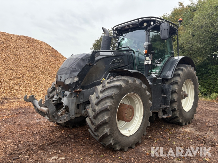 Traktor Valtra S394 twincab
