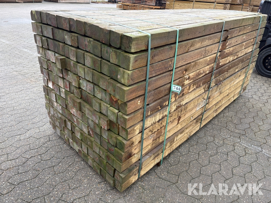 Trykimprægnerede stolper 168 styk