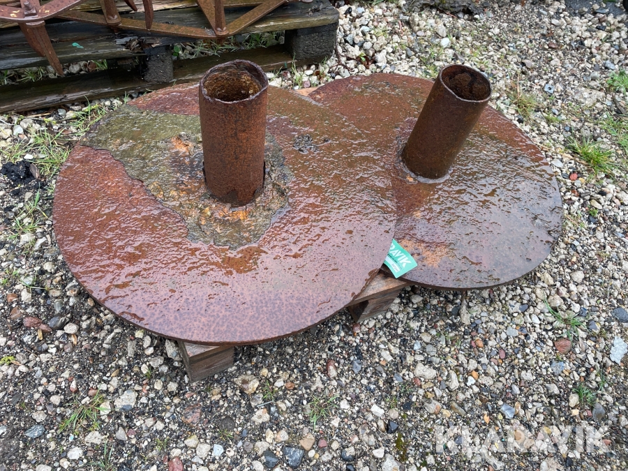 Fødder til flagstang 2stk.